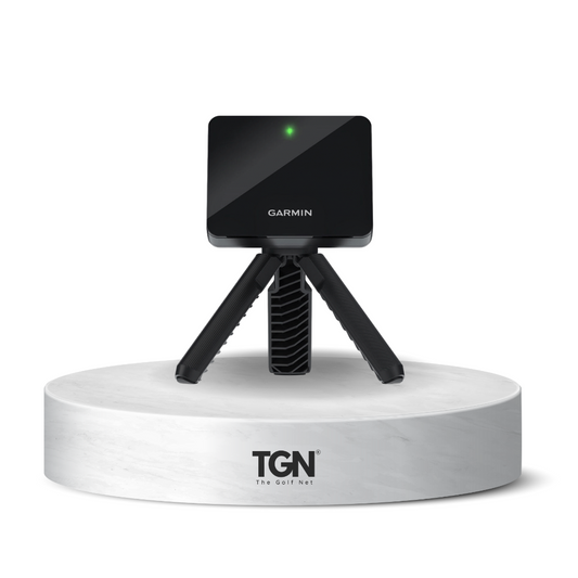 Garmin R10 golf monitor on tripod