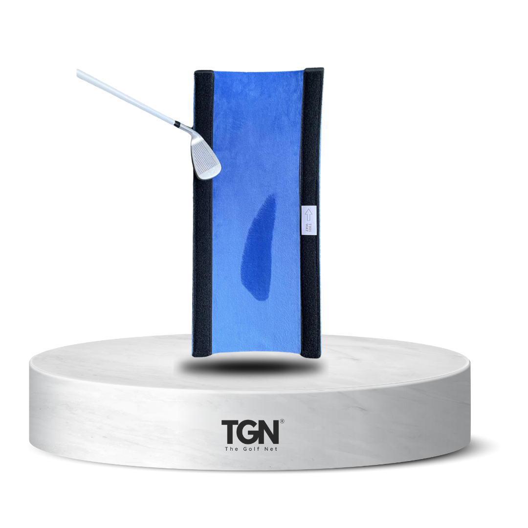 Club impact trail on divot mat