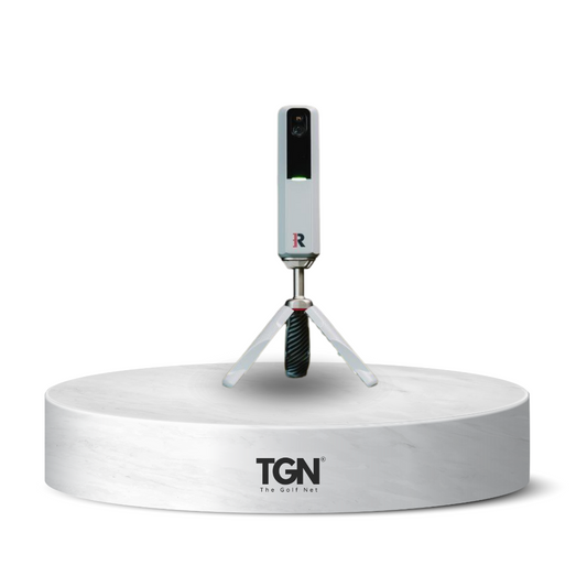 Compact golf launch monitor device